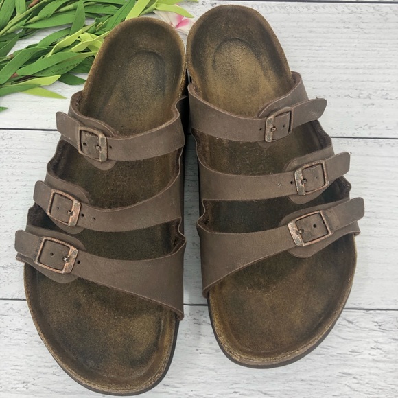 Birkenstock Shoes - Birkenstock three straps style